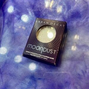 NWT Rare Discontinued Urban Decay Moon Dust Eyeshadow Single “Cosmic” Glitter